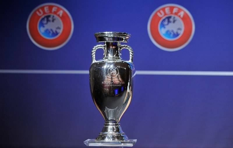 Henri Delaunay Trophy hay Cúp Henri Delaunay, là biểu tượng chính của giải đấu